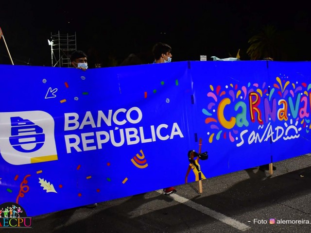 desfile 080